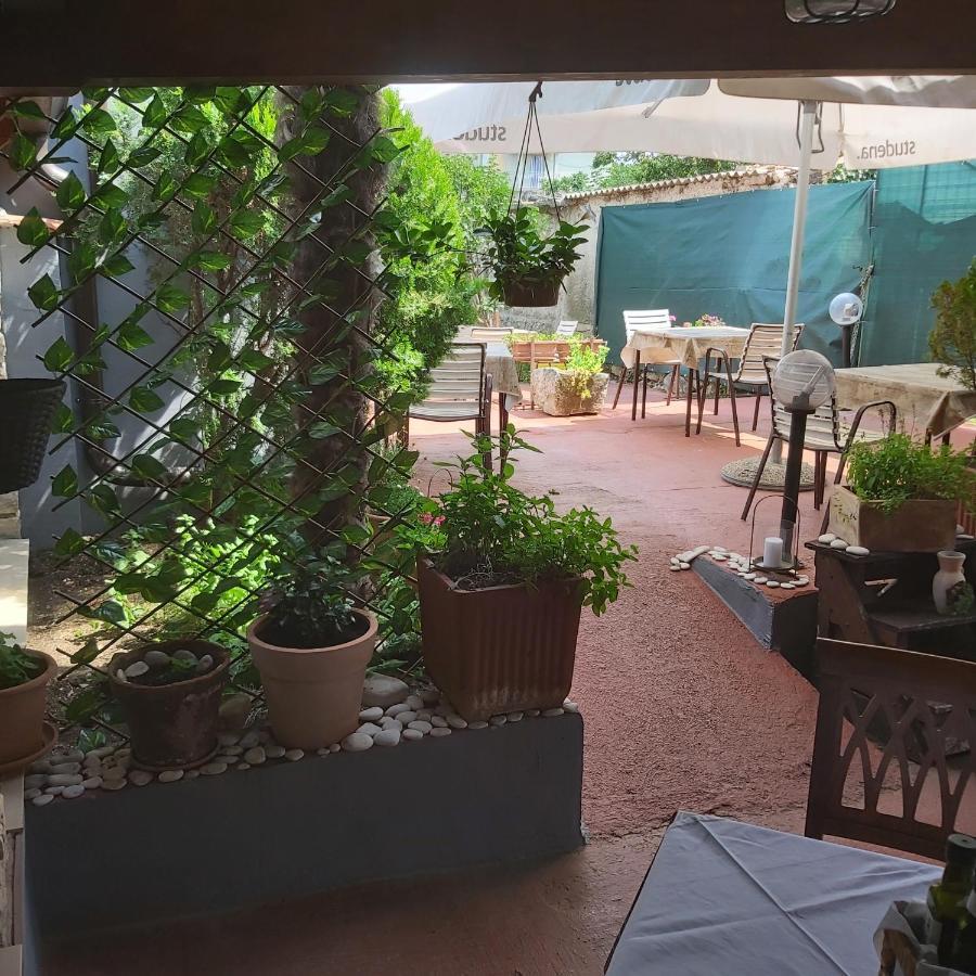 Sobe Anja Pension Brtonigla Buitenkant foto
