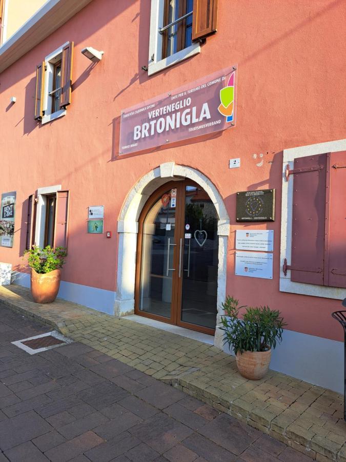 Sobe Anja Pension Brtonigla Buitenkant foto