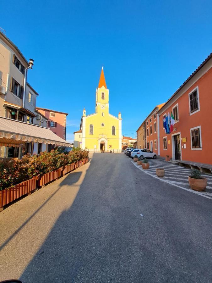 Sobe Anja Pension Brtonigla Buitenkant foto